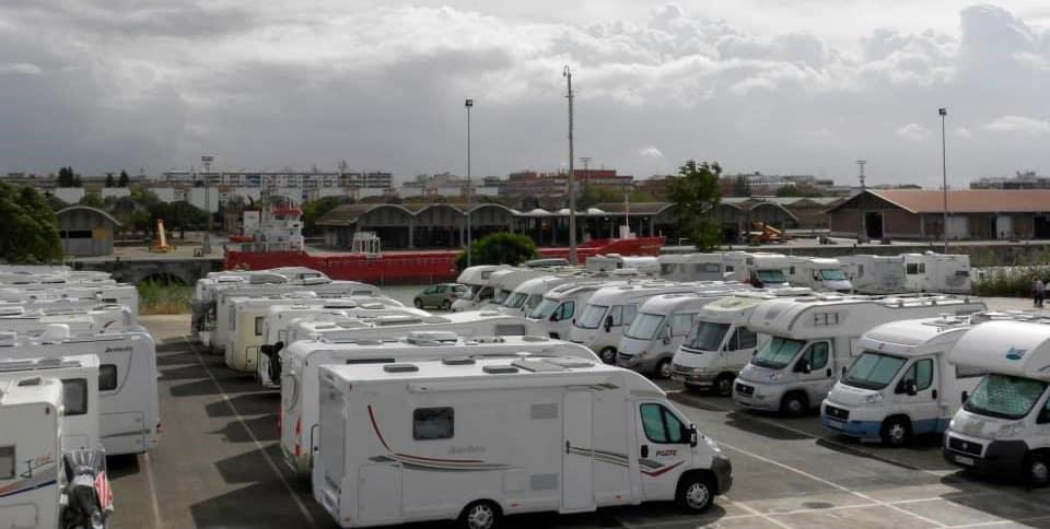 Free parking for motorhomes – 2 spaces - Foto 4