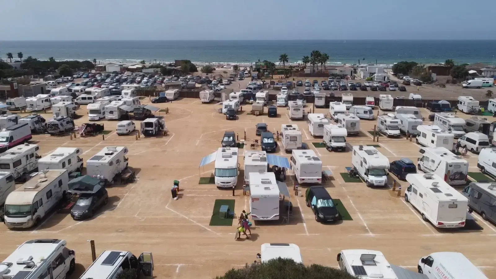 Caravan Parking Kalmes - Abstellplatz für Wohnwagen und Wohnmobile - Foto 5