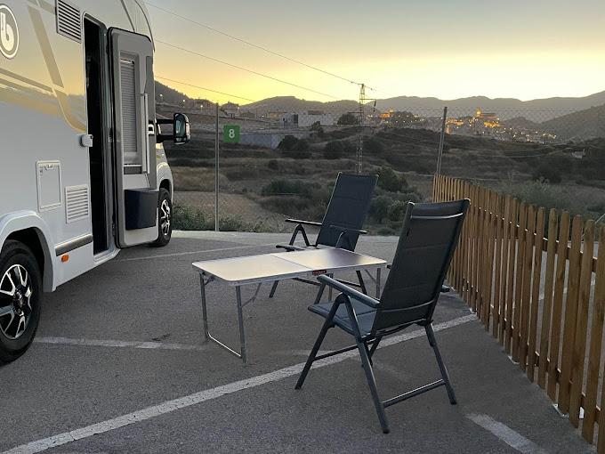 Área De Autocaravanas Wolfhagen - Foto 2