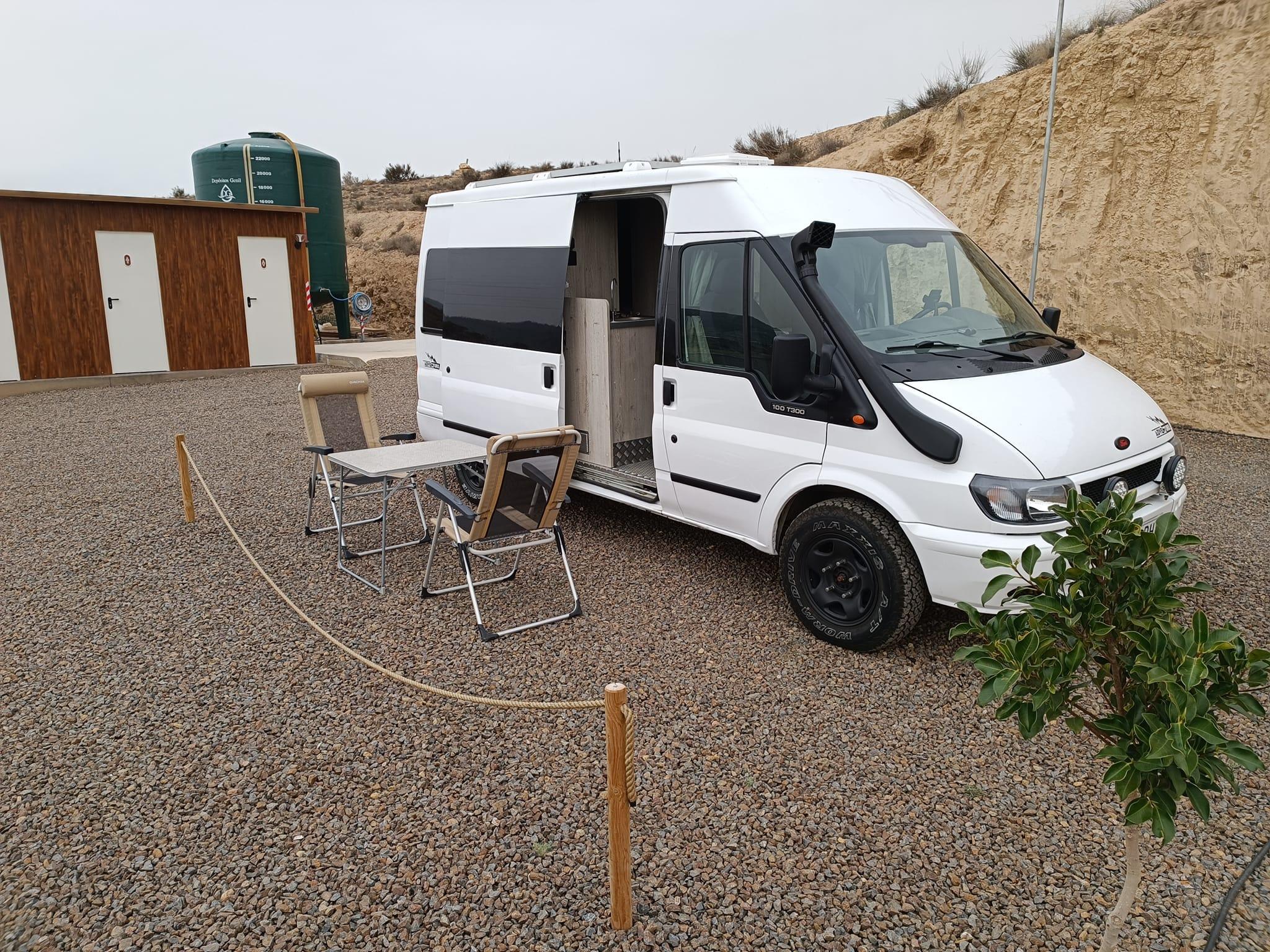 Free parking for motorhomes – 2 spaces - Foto 7