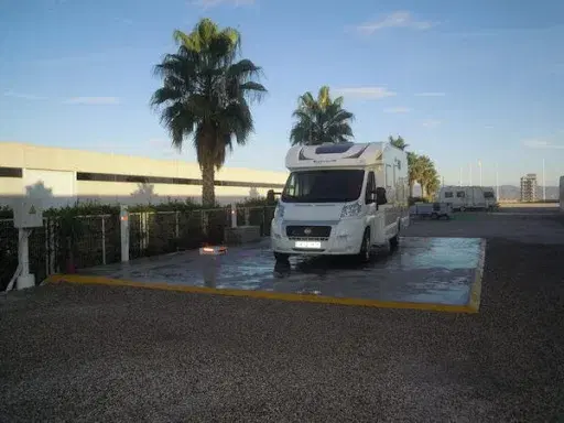 Parqueo Publico la Asturiana - Foto 6