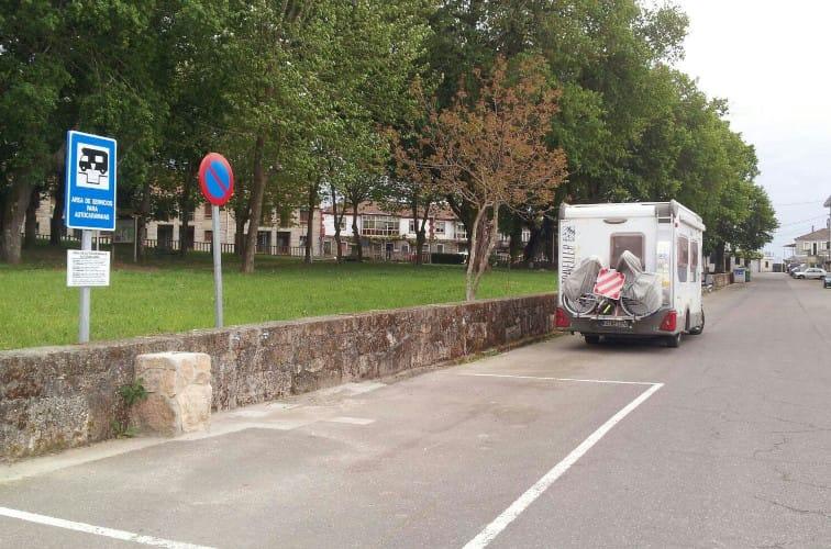 Área de autocaravanas de Amoeiro - Foto 5