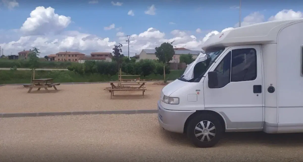 Área de autocaravanas de Rioseco - Foto 4