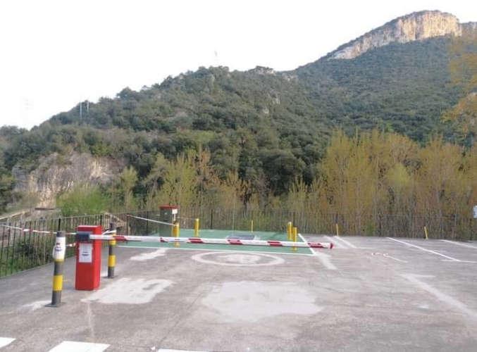 Área de Autocaravanas en Sobrón - Foto 4