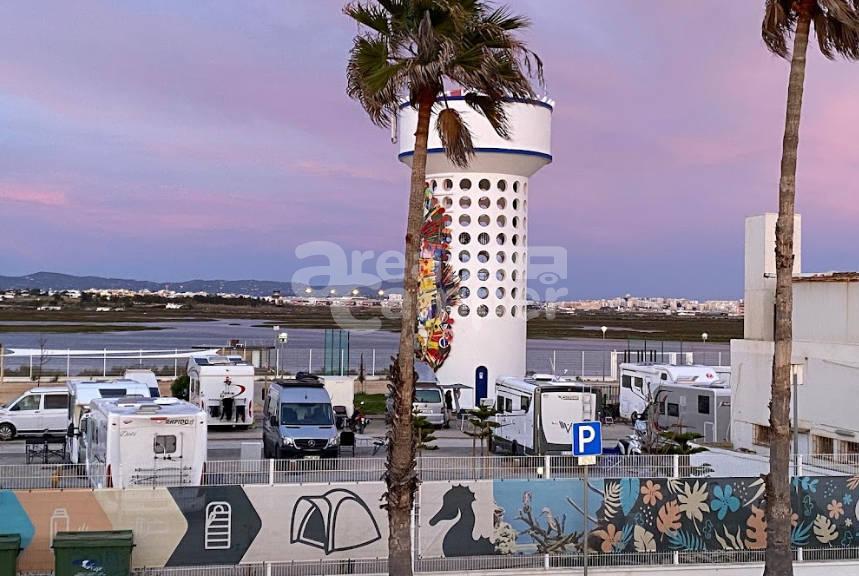 Área de autocaravanas Faro - Foto 4