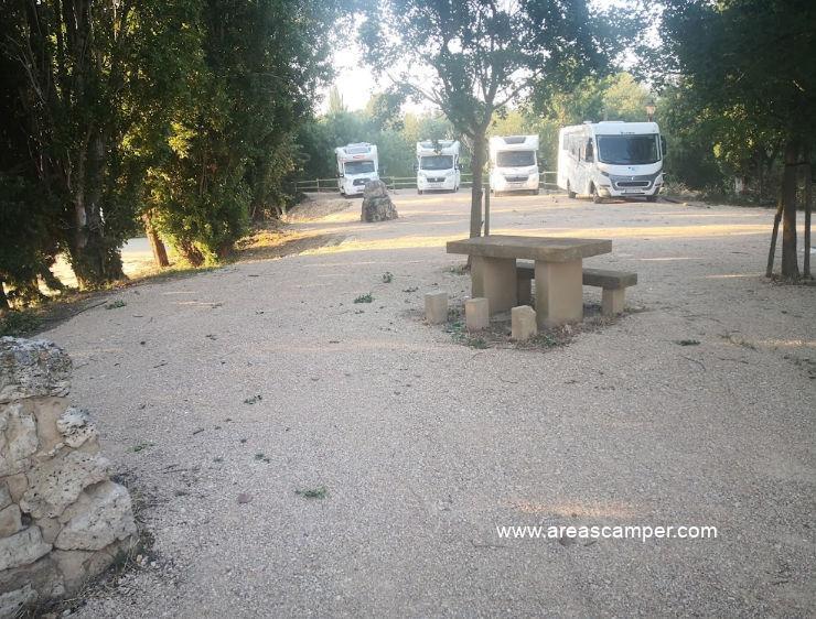 Servicios aparcamiento de caravanas (vaciado y llenado) - Foto 7