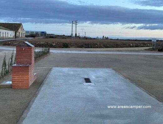 ÁREA DE SERVICIO Y PERNOCTA PARA AUTOCARAVANAS DE MAHORA. - Foto 5