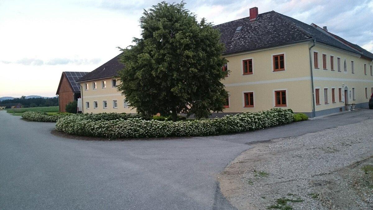 Wohnmobil- und Wohnwagenstellplatz 4331 Naarn im Machlande - Foto 6