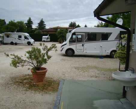Area Camper Peschiera d / G - Foto 7