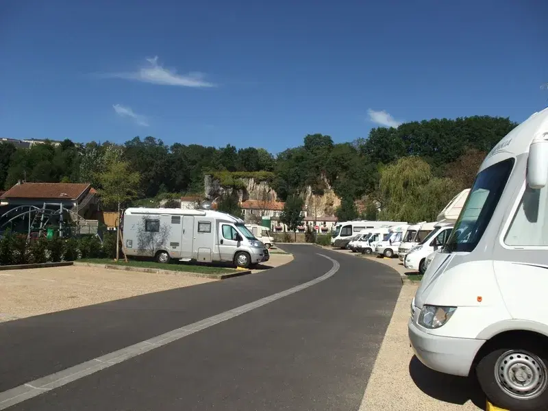 Aire camping-car Périgueux - Foto 7
