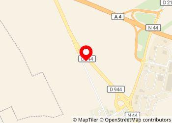 aire de stationnement camping cars 51520 La Veuve - Foto 7