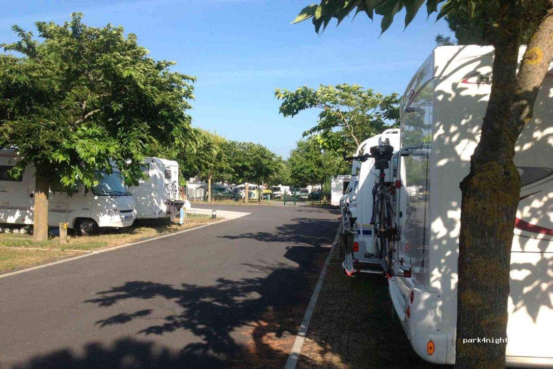 [AirePark] Aire de camping-cars Municipale Le Pouliguen - Réseau AireServices - Foto 2