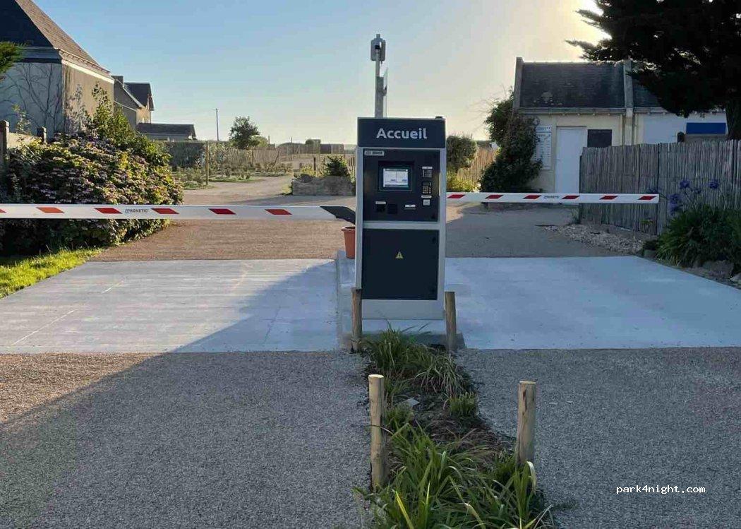 Aire de Camping-Car Piriac-sur-mer [AireServices] - Foto 2