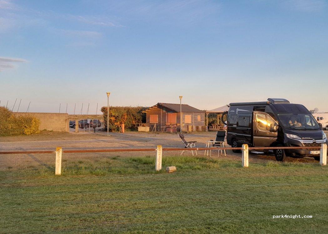 PARKING POUR CAMPING-CAR 56680 Gâvres - Foto 2