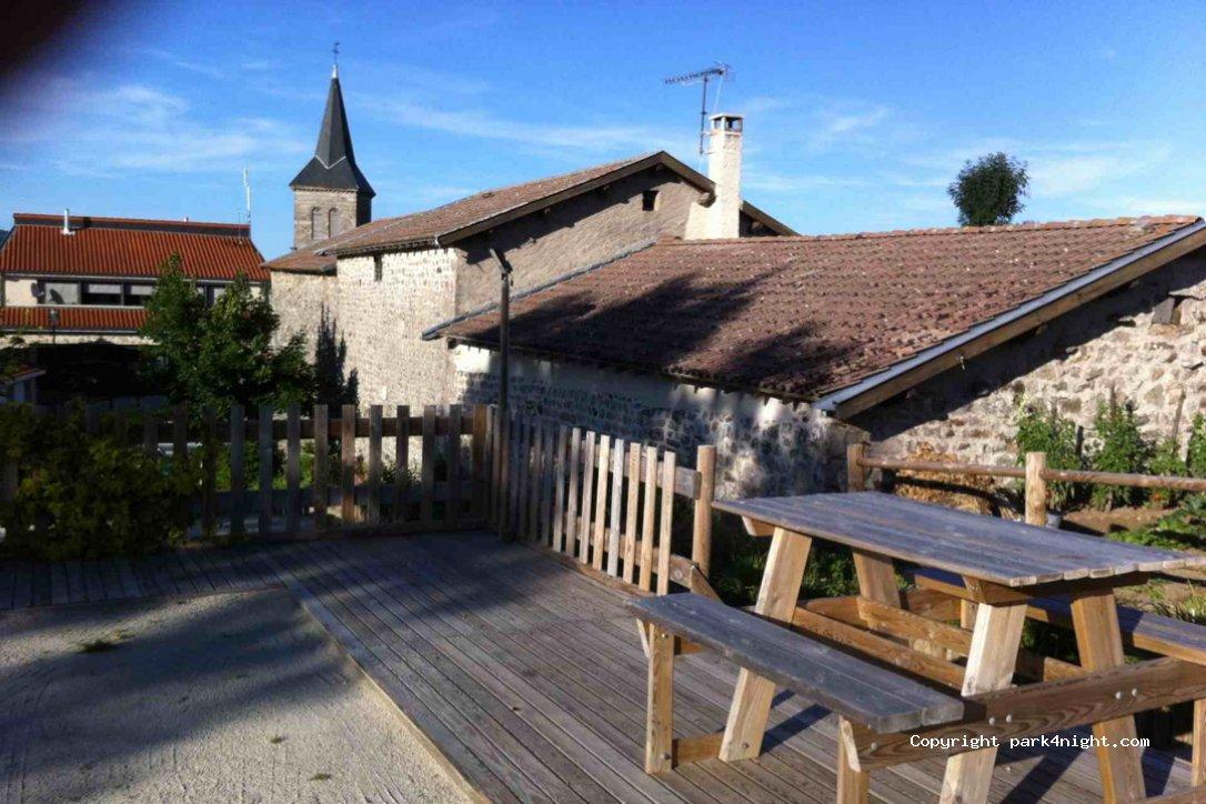 Aire de camping-car SAINT BONNET LE FROID - Foto 4