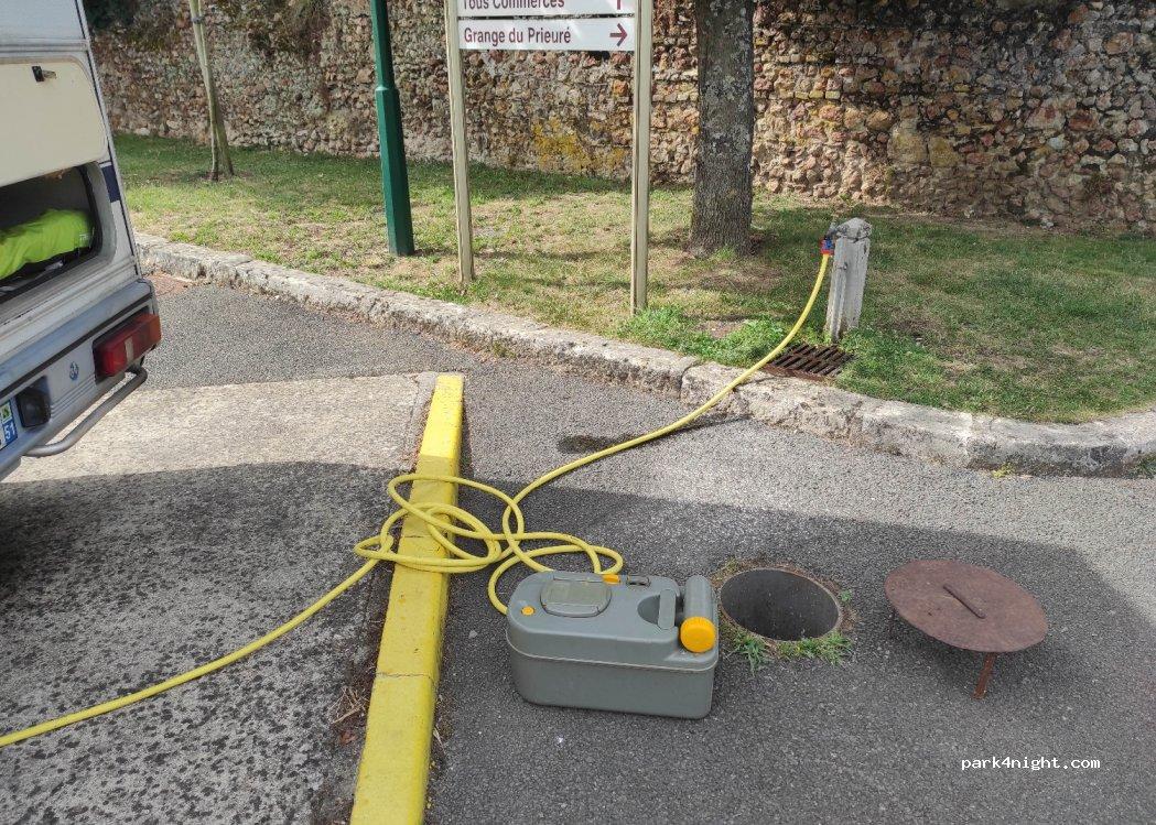 Aire de camping car SAINT GONDON - Foto 4