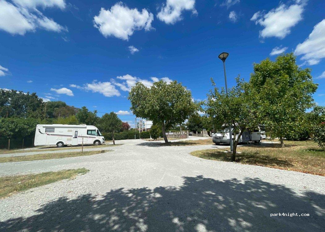 Aire camping car d'Alzonne (14€) - Foto 4