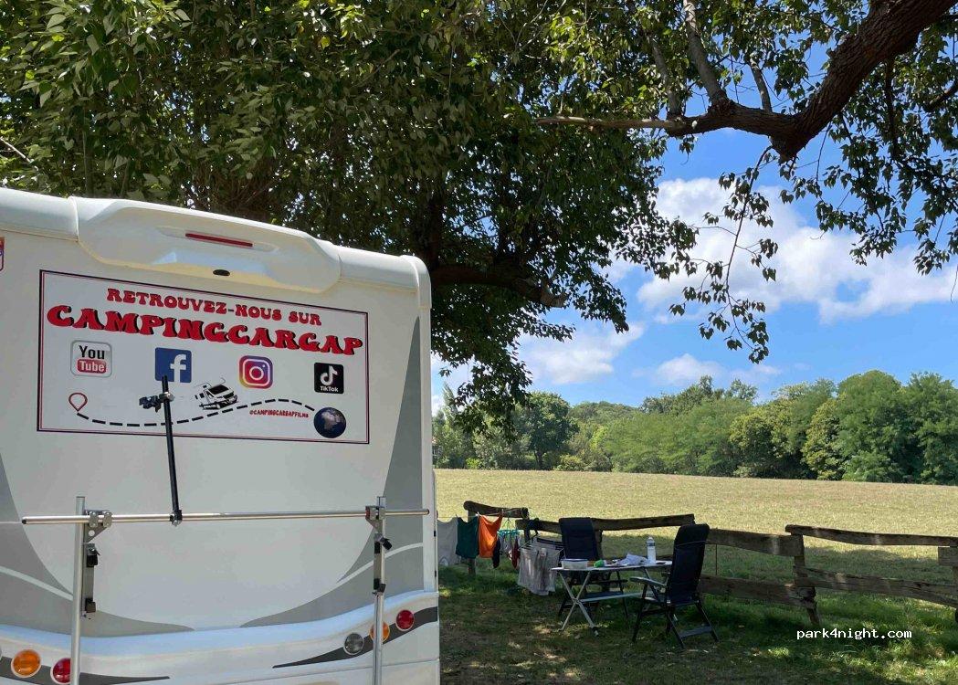 Camping-Car Park 64310 Saint-Pée-sur-Nivelle - Foto 7