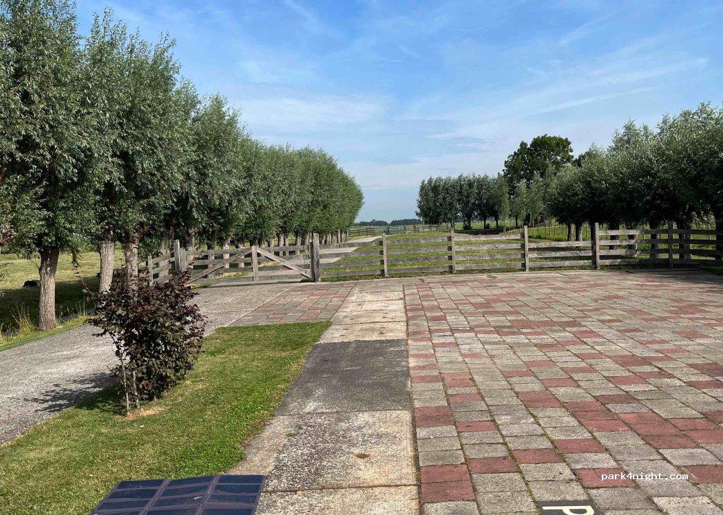 Camperplaats De Willige Waard - Foto 2