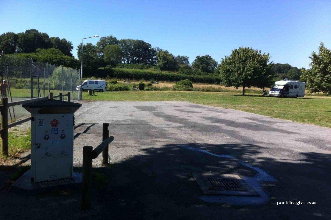 Aire de stationnement pour camping car - Foto 5