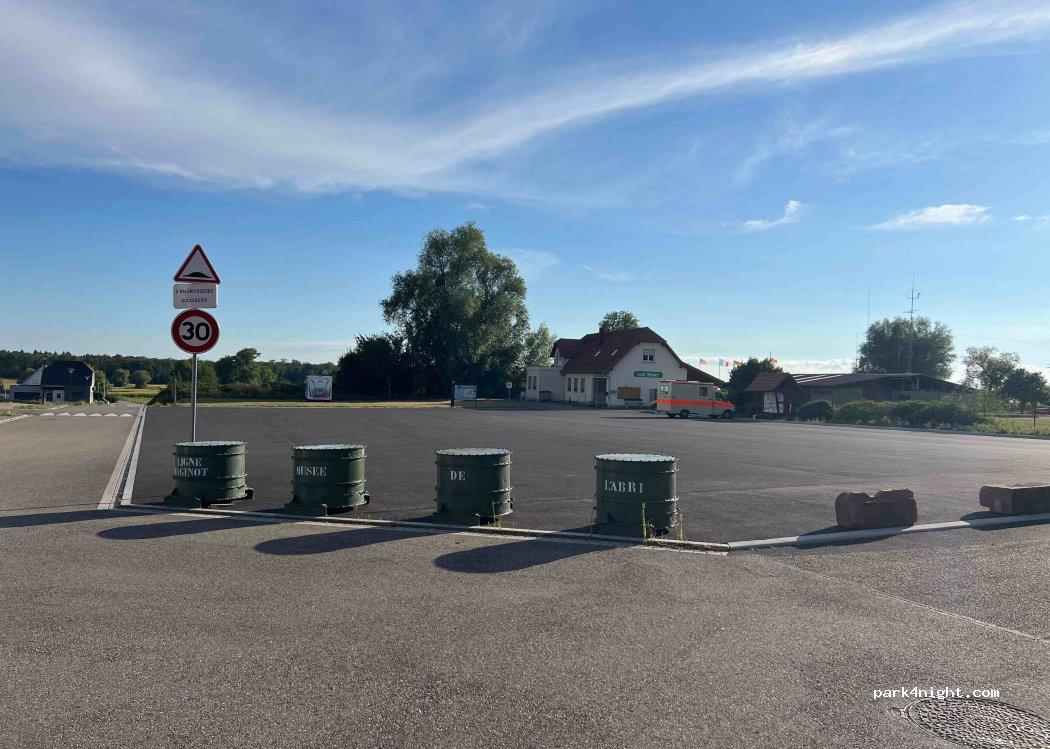 Aire de camping-car HATTEN - Foto 3