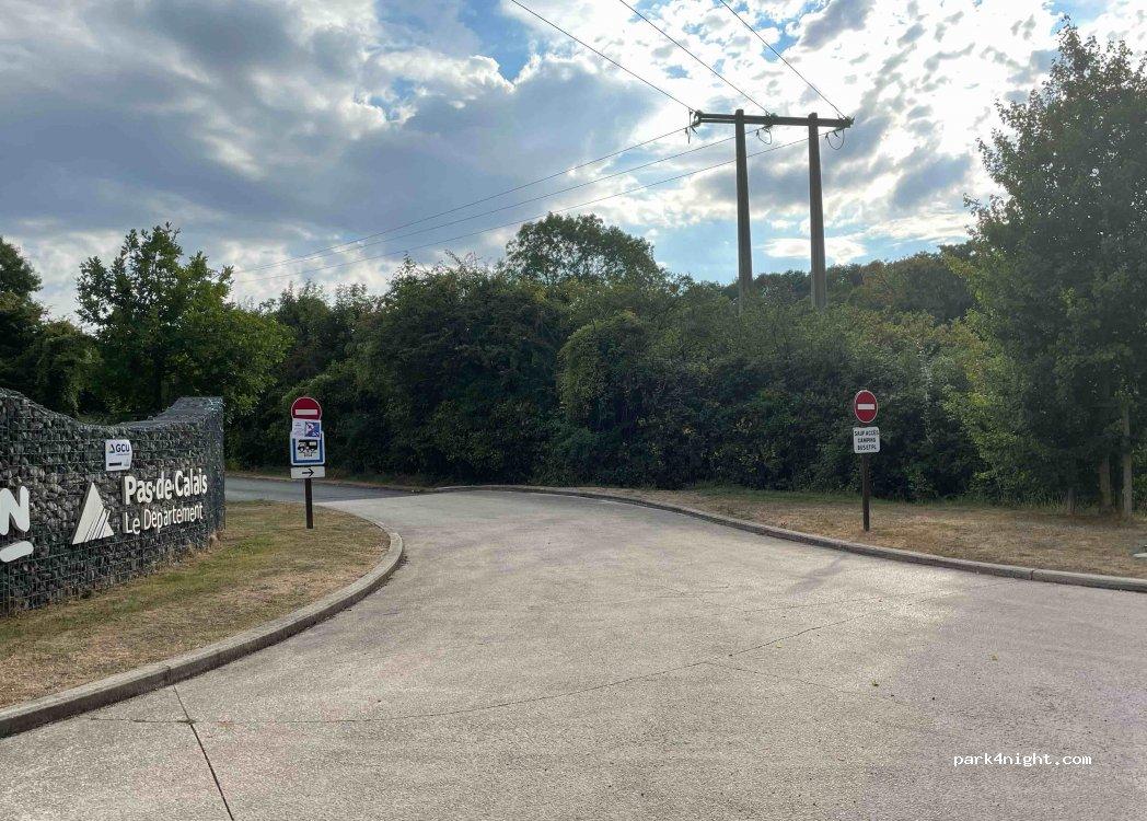 Aire pour camping-cars au Parc D’olhain - Foto 4