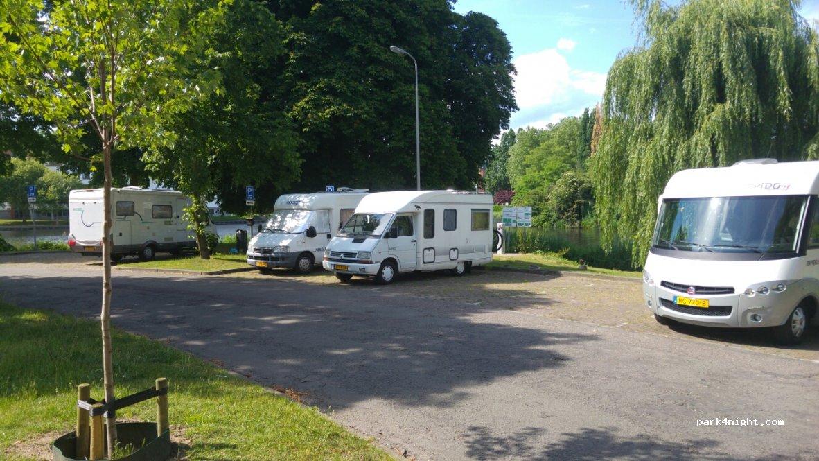 Camperplaats De Houtwal
