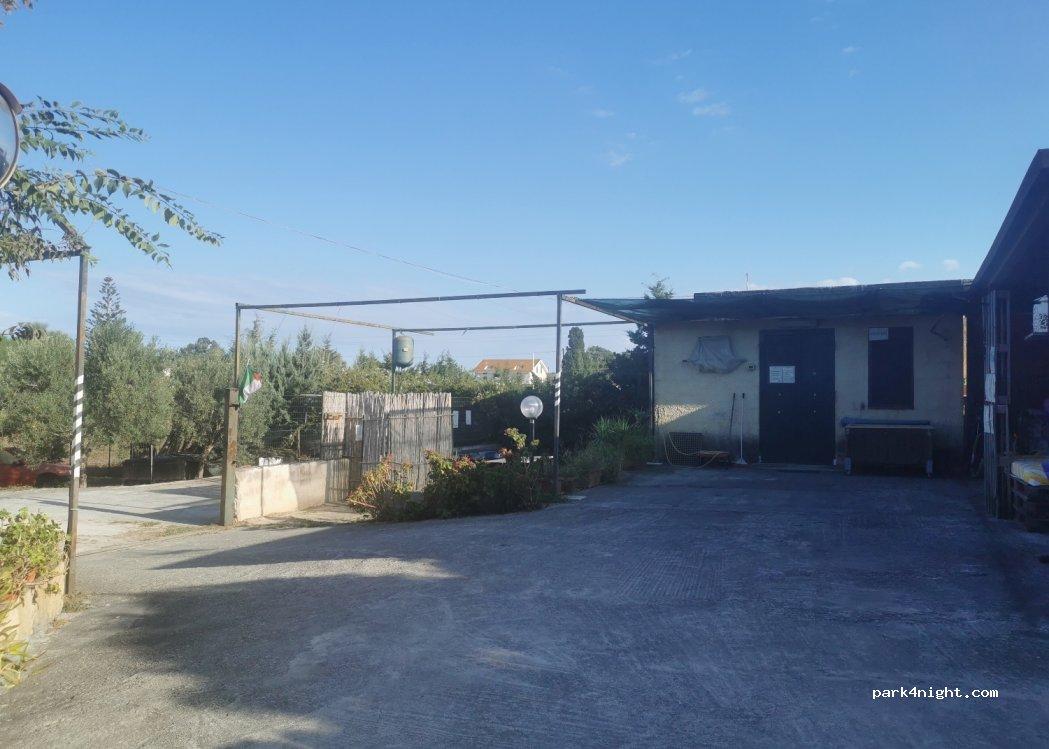 Area Attrezzata Camper Nelly - Foto 2