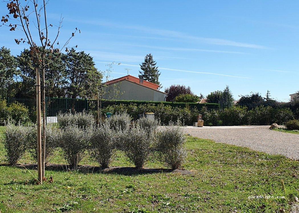 Aire de Camping-Cars "CampingCarNight des Pommiers" - Foto 4