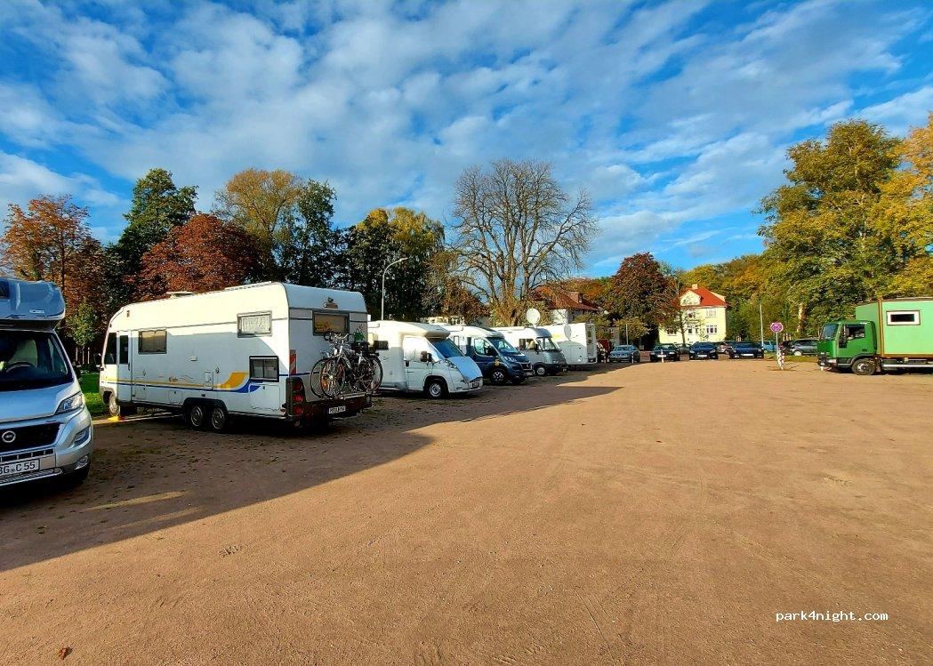 Wohnmobilstellplatz am Schützenplatz Buxtehude - Foto 2