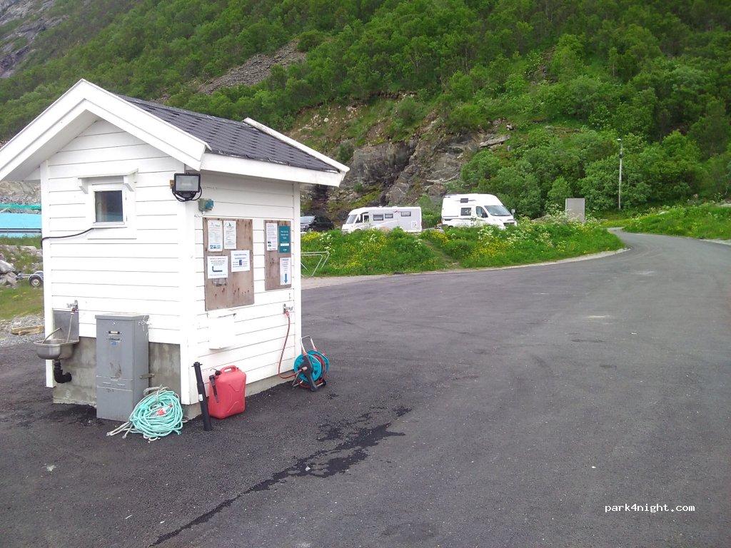 Husøy bobilparkering - Foto 2