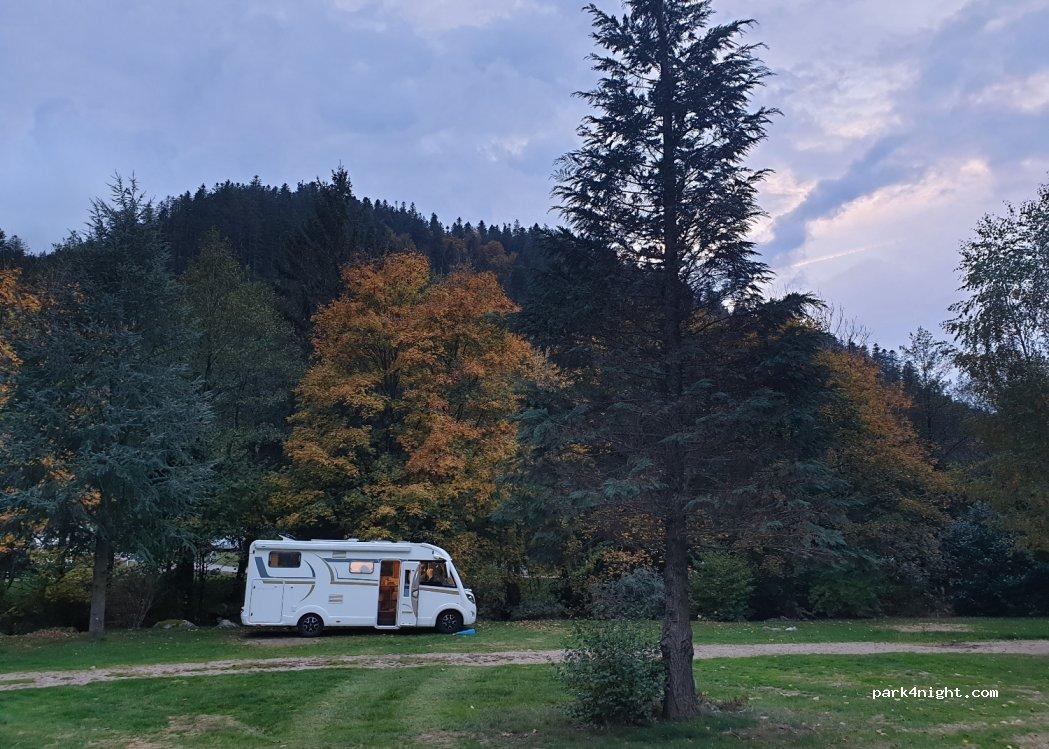 aire de stationnement camping cars 88250 La Bresse - Foto 5