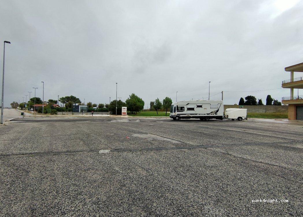 SOSTA CAMPER LE DUE PALME - Foto 3