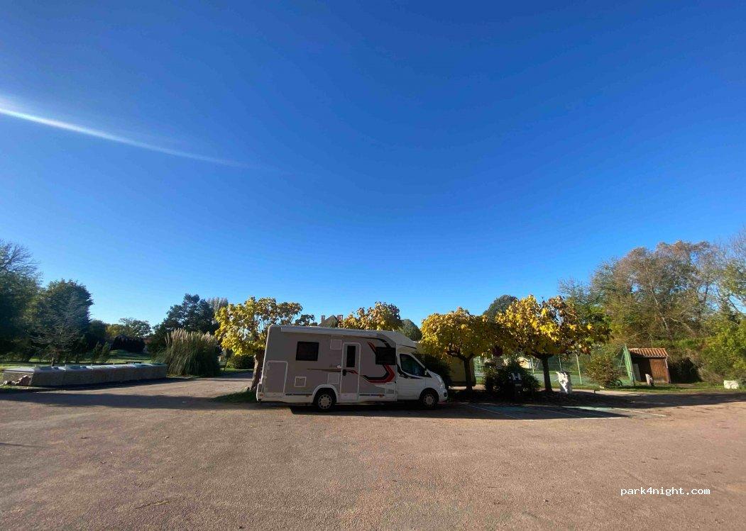 Terrain de Camping-cars de Saint-Jean-de-Côle - Foto 6