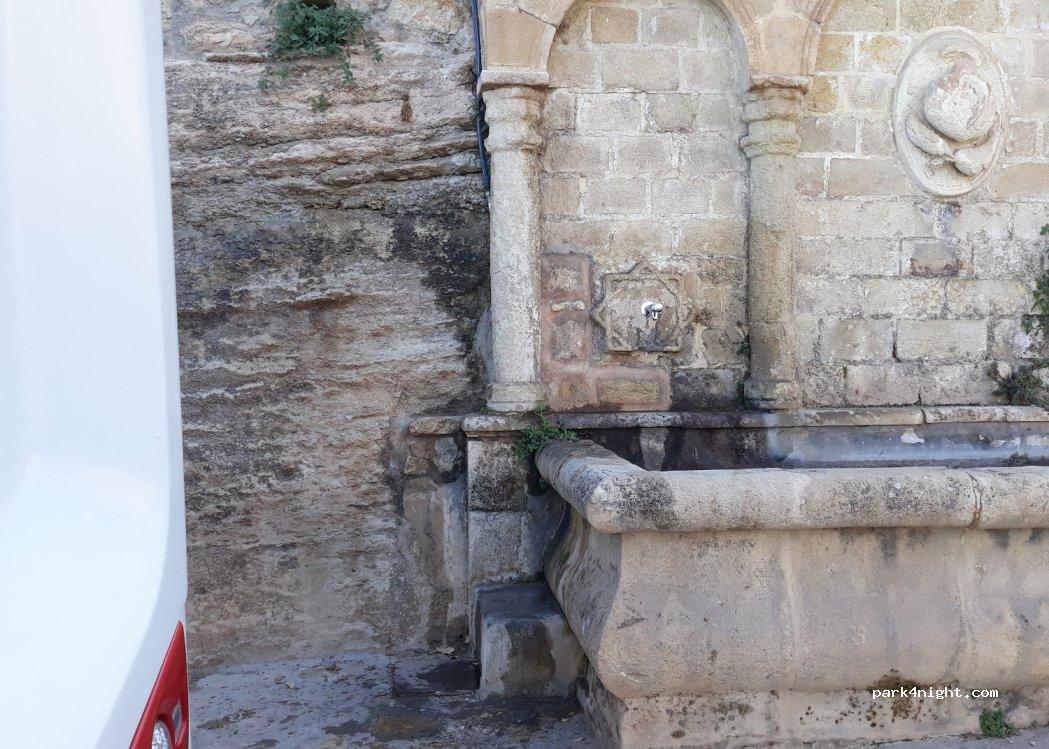 Área de autocaravanas en Alhama - Foto 5