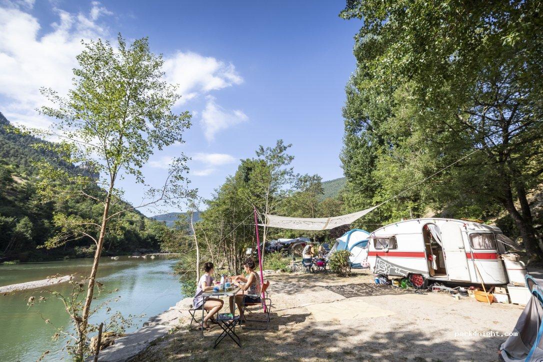 Aire de camping-cars de Laissac - Foto 2