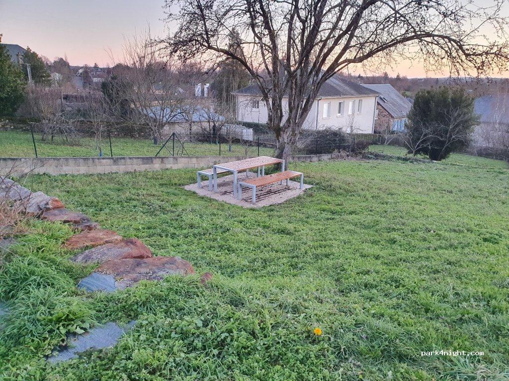 Aire de Camping Car Municipale - Naucelle - Foto 2