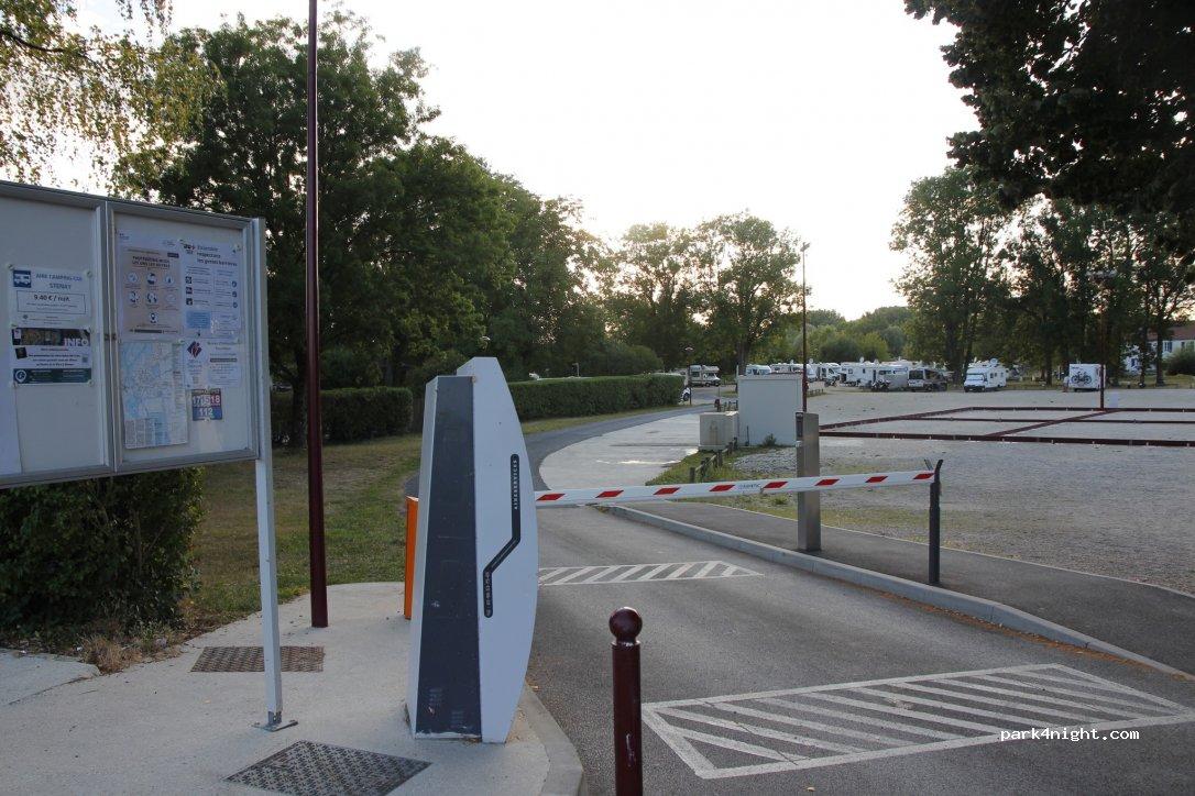 Aire de camping-cars de Stenay - Foto 3