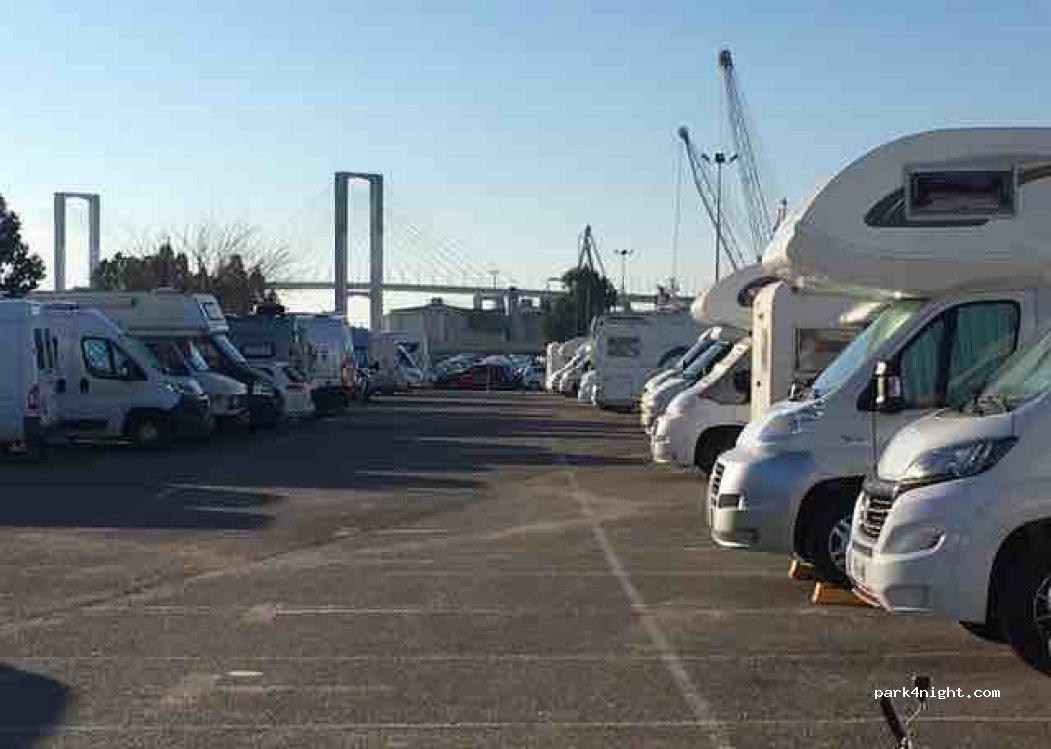 Área autocaravanas Valhondo