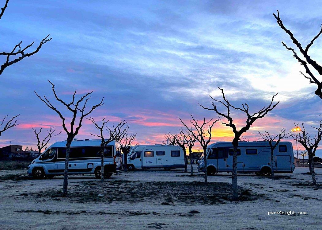 Área autocaravanas Cervera - Foto 4