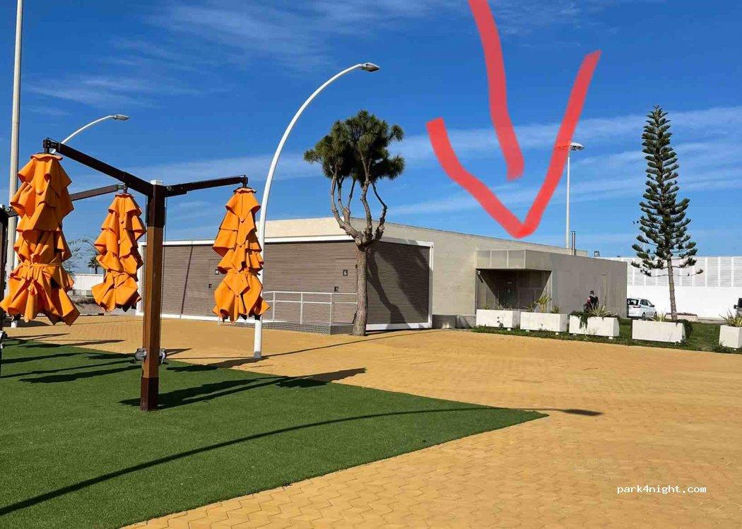 Área de estacionamiento de autocaravanas - Puerto de Chipiona - Foto 2