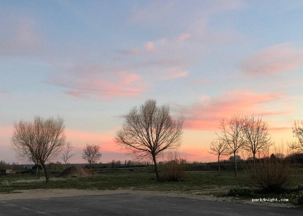 Área de Autocaravanas de Villamuriel - Foto 3