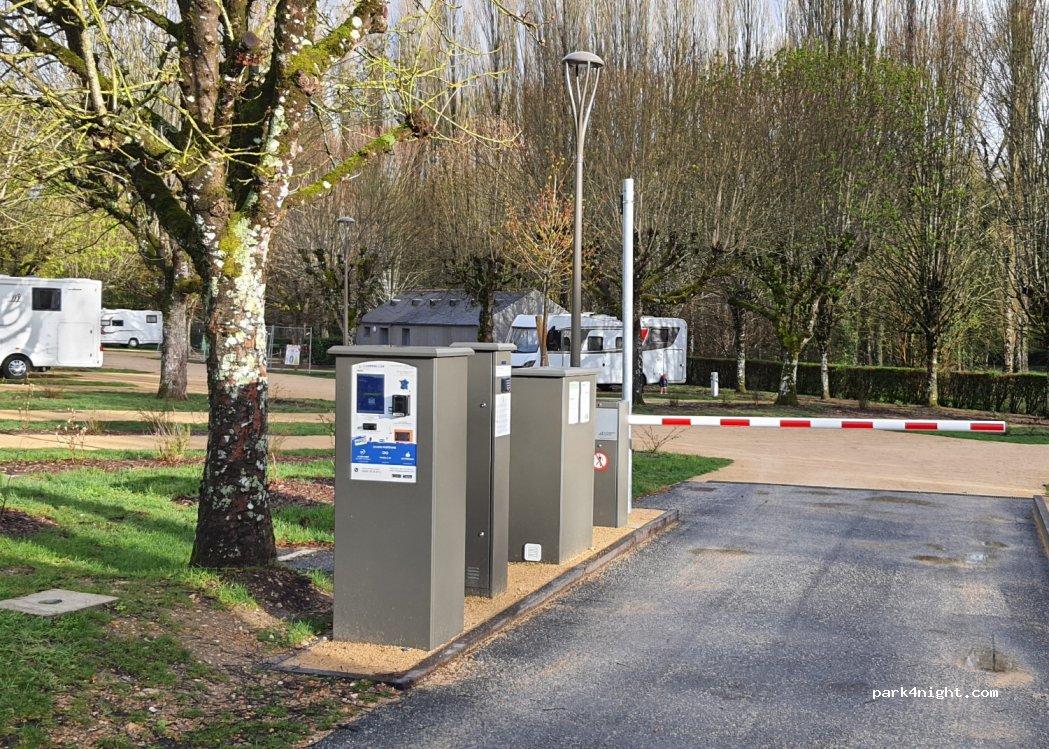 Camping Car Park – Aire de Chenonceaux - Foto 4