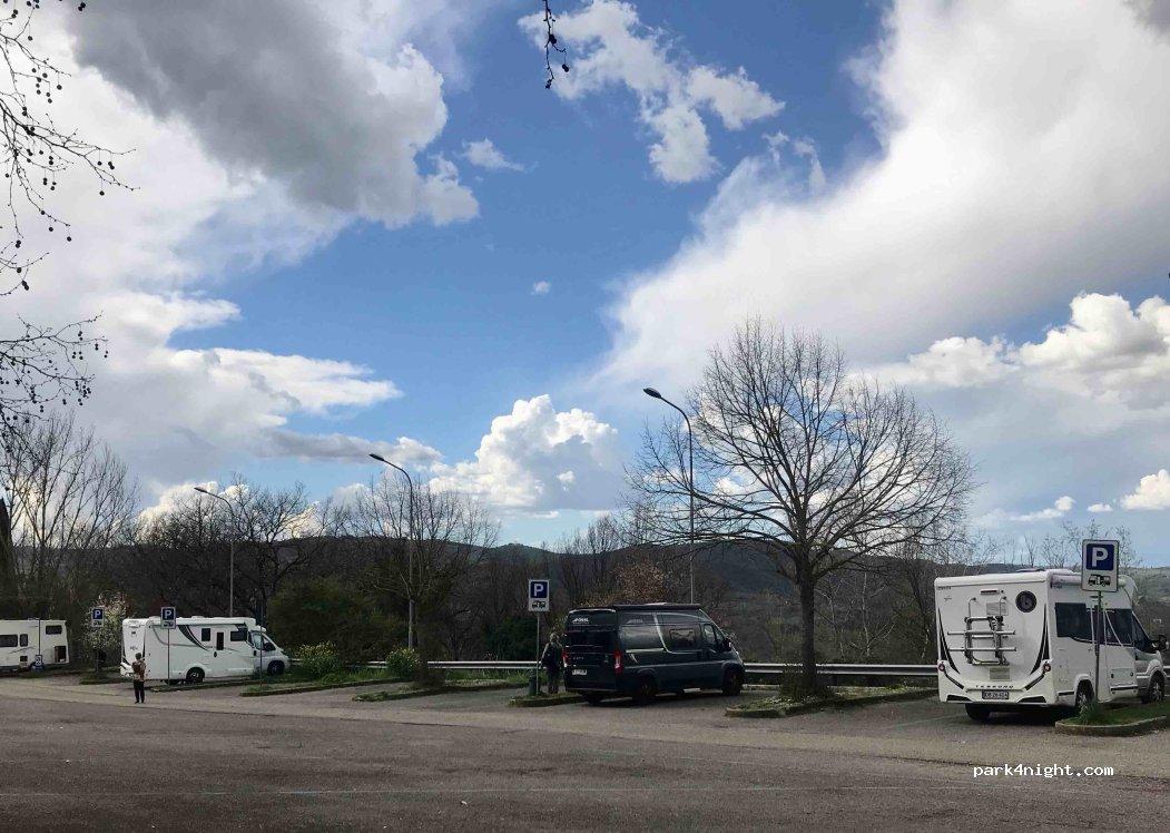 Area Sosta Camper - Todi - Foto 3