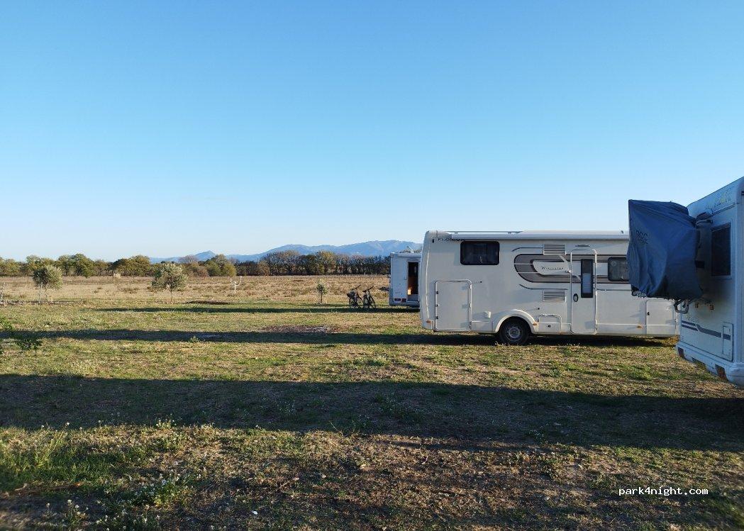 Mas Alart - Accueil de Camping-cars - Foto 2