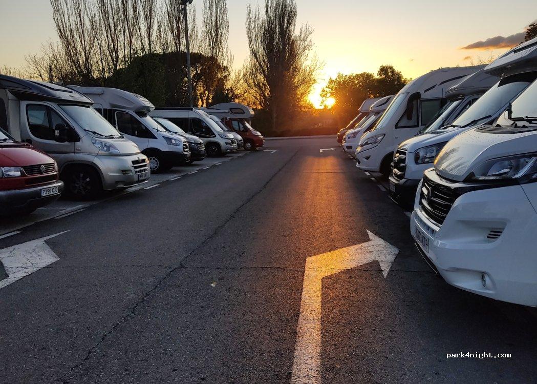 Motorhome parking area - Foto 6