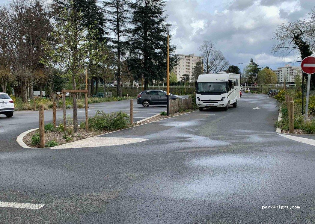 Aire der Camping Car Vichy - Foto 3