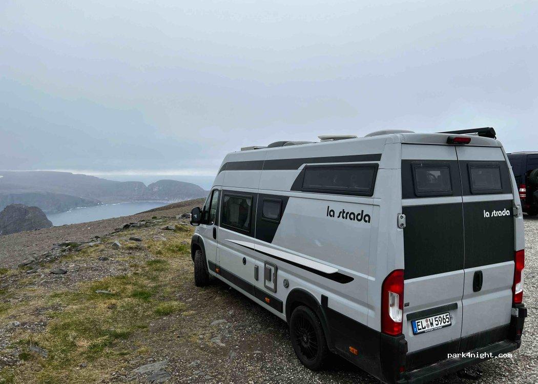 Wohnmobil- und Wohnwagenstellplatz 3663