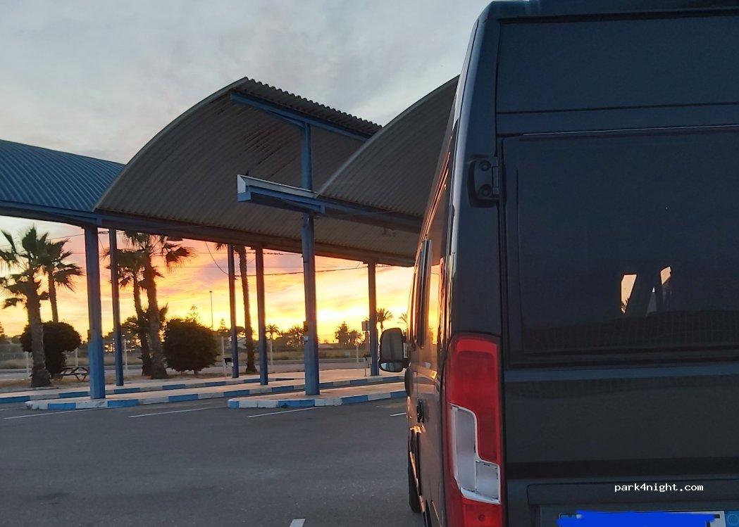 Área de Descanso para Autocaravanas Los Alcázares - Foto 6