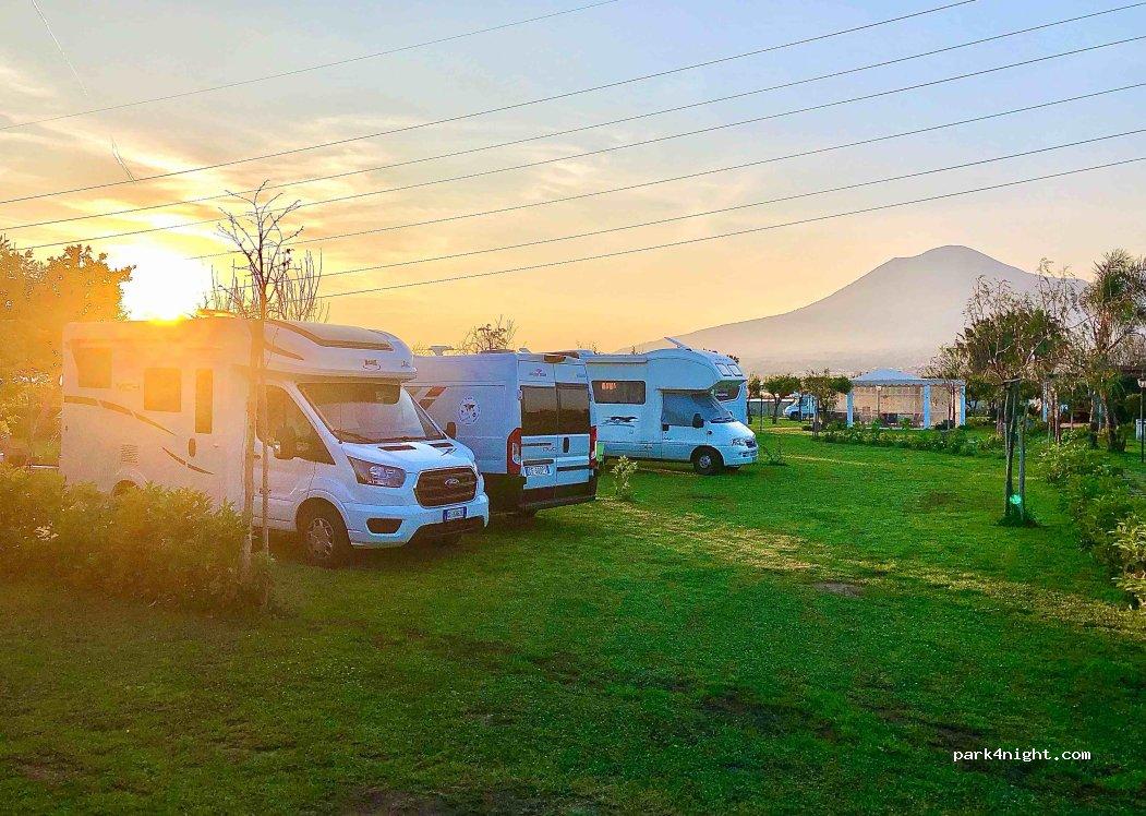 Area Sosta Camper 80045 Pompei NA - Foto 6